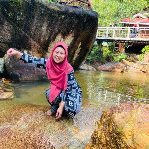 Putri Luluh profile icon