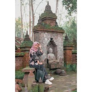 Puji Anggraeni123