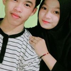 Putri Rahmadani profile icon