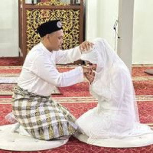 Zety Rusyda profile icon