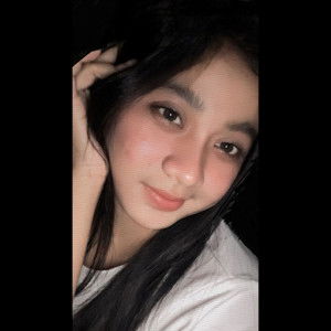 Debby Carolyne profile icon