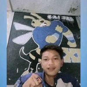 Meyy Queenbee profile icon