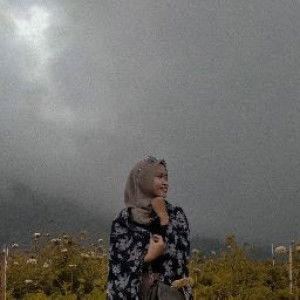 Tria Nurfitasari profile icon