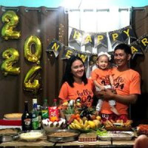 Julie Flor Andrade Fiedalino profile icon