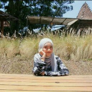 N novia ramadini profile icon