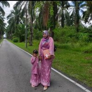 Cik Bunga August profile icon