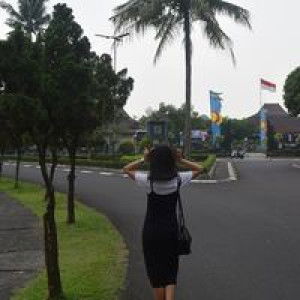 Feny Hernia Wati profile icon