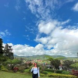 Pratiwi profile icon