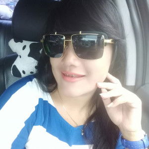 dwi wahyuni profile icon