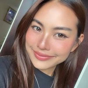 Luna Moon profile icon