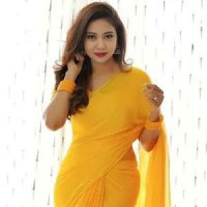 Melly Rahmawati profile icon