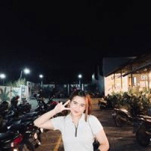 Riska Velis profile icon