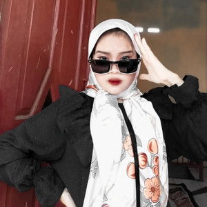 khaerunnisa nisa profile icon