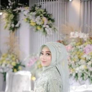 Ajeng Ra profile icon