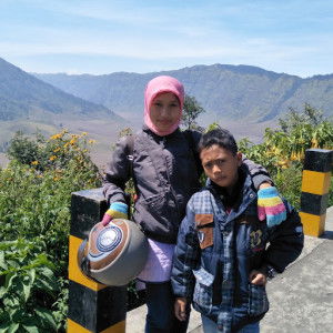 Siti Nur Rohmah profile icon