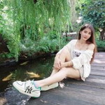 อ๋อย บ้านสมบูรณ์ profile icon