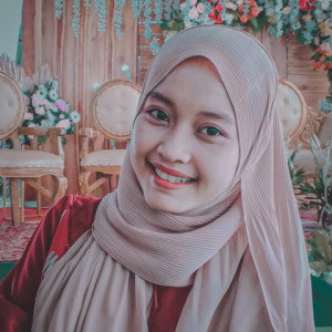 15Fitri Puji Lestari profile icon