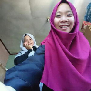Indah Nurhayati profile icon