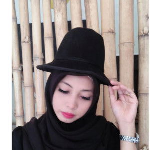 Sri Widyawati profile icon