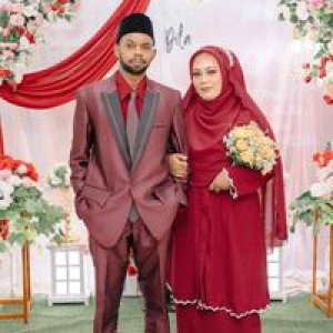 Adila Nur profile icon
