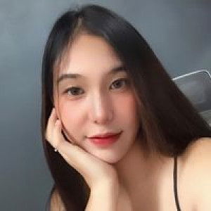 พลอย ยย. profile icon