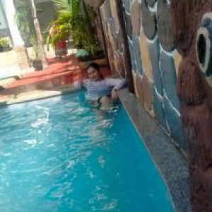 RAchelle Madrid profile icon