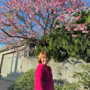 Niramol Miekee profile icon