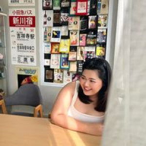 Chonticha Khomarwut profile icon