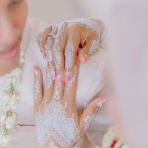 Iis Sofiani profile icon