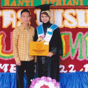 Ranti Fitriani profile icon