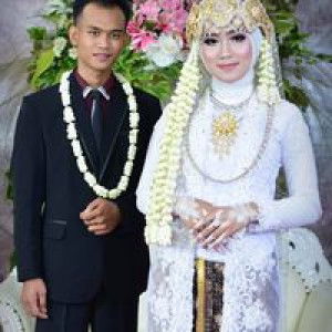 Yhuni Yhuvhin Esn profile icon