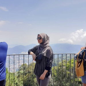 Farah Hanis profile icon