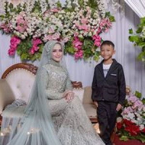 Wulan Sari profile icon