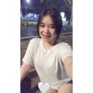 อ๋อม' แอ๋ม'มม profile icon