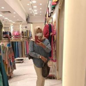 Riska Wulan Dari profile icon