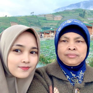 Isti Rejeki profile icon