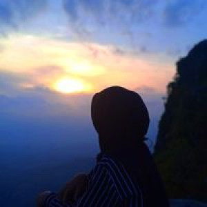 Rochmah M Zuhri profile icon