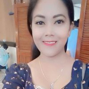 Laarni Santos profile icon