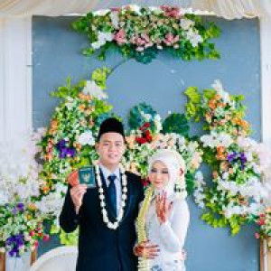 Ade Nurcahyani profile icon