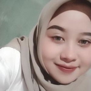 Fitri Riyani profile icon