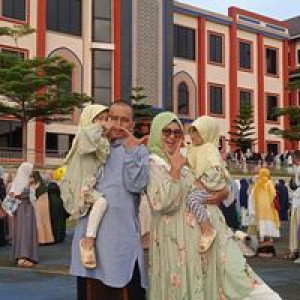 Deuis Santika profile icon