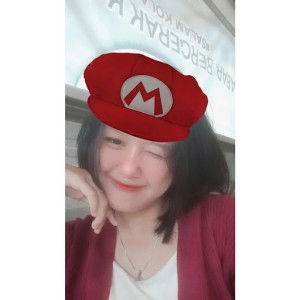 greta geraldine profile icon