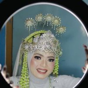 Siti Nurlaela's profile icon