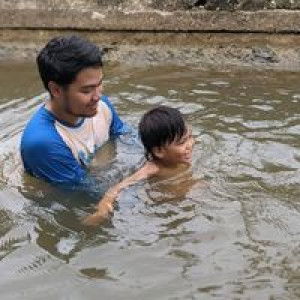 Ayu Lestari profile icon