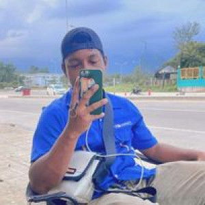 อัญมณี ศรีรักษ์ profile icon