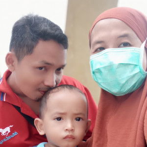 esti Azizah profile icon