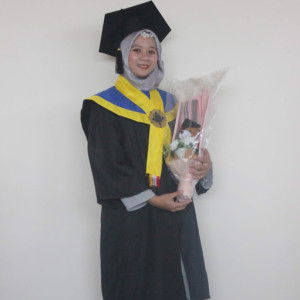 Ratna Dwi profile icon