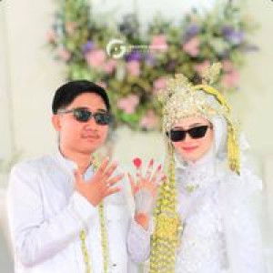 Dinda Apriliani Putri profile icon