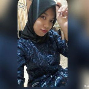 Titi Aryanti profile icon