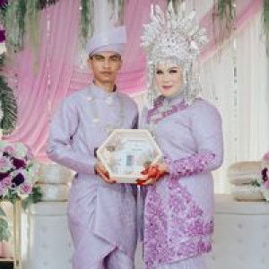 Bermi Lolita Andini profile icon